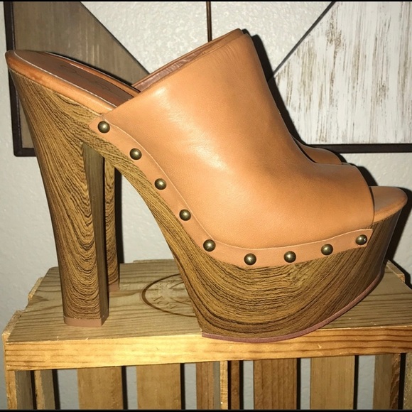jessica simpson platform clogs